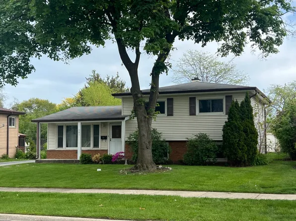 241 N Brashares Dr, Addison, IL 60101