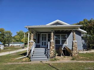 174 Clinton Rd, Hamburg, IL 62045