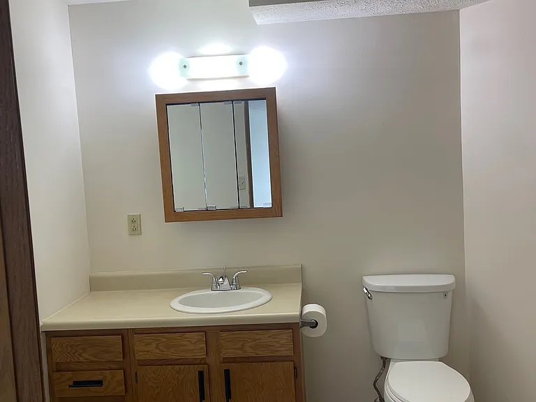 Essex House 55+ Housing Community — Photo 11