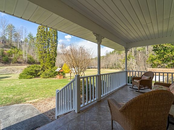 2nd image of 1107 Panther Creek Rd