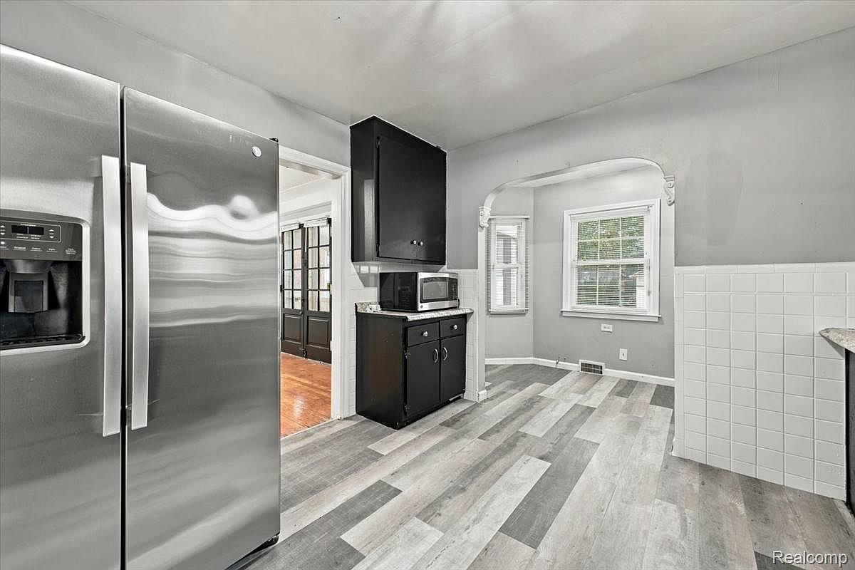 12191 E Outer Dr, photo 12