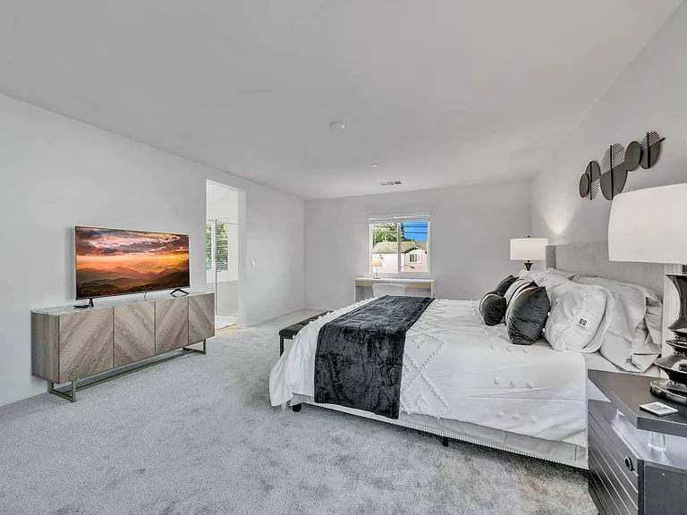 1705 Park Place Ln — Photo 14