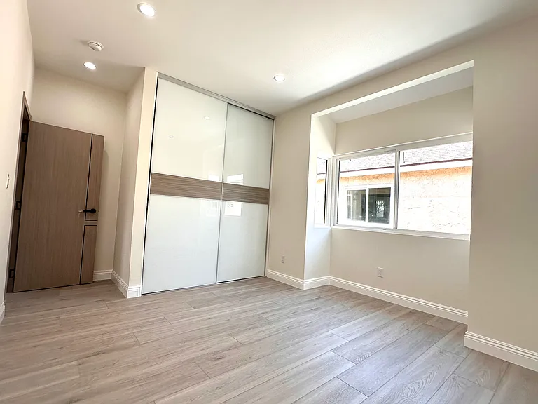 8515 Hyacinth St — Photo 5