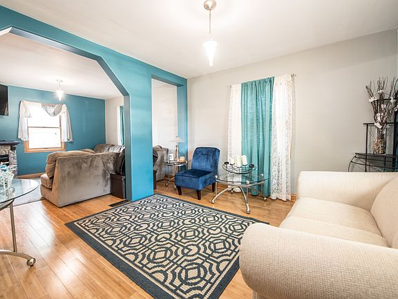 2nd image of 12036 Greenwood Ave