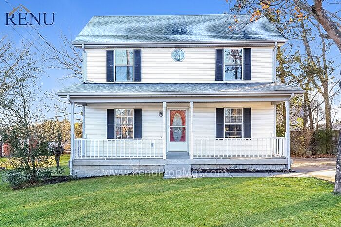 1st image of 510 Southlake Dr