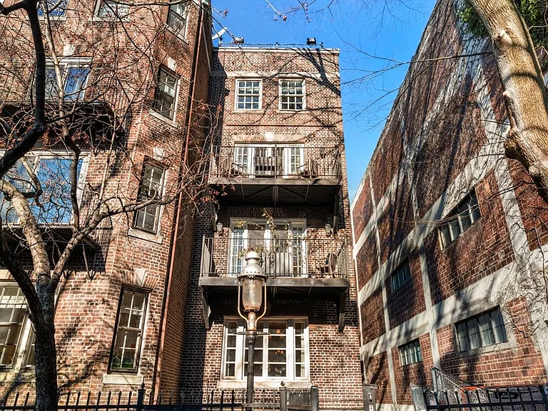 6 W Hill Pl — Photo 20