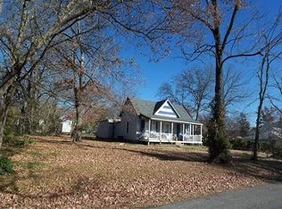 107 W Martin St, El Dorado Springs, MO 64744