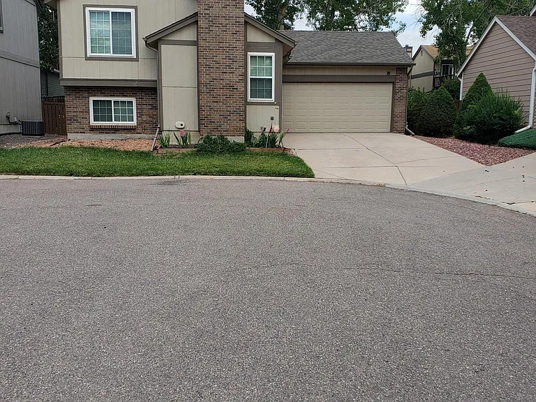 1184 Lily Ct — Photo 1