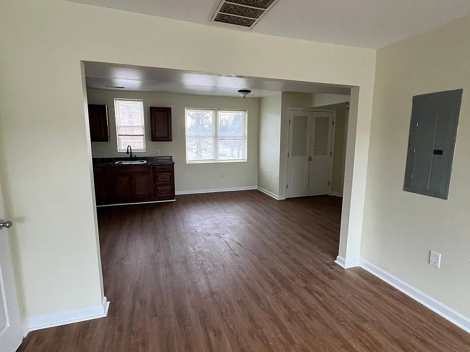 4300 Liberty Heights Ave #2D