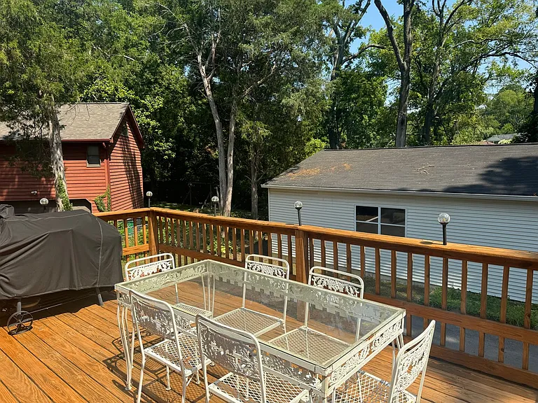 332 Lynn Dr — Photo 33