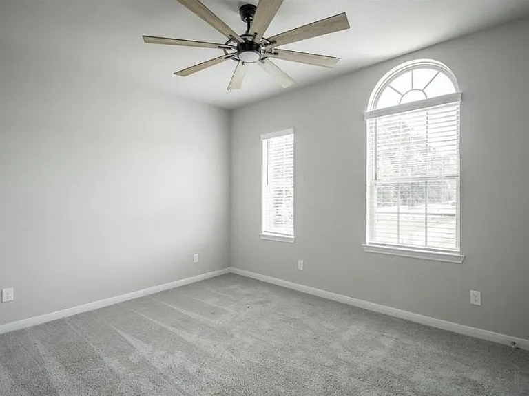21449 Kings Guild Ln — Photo 7