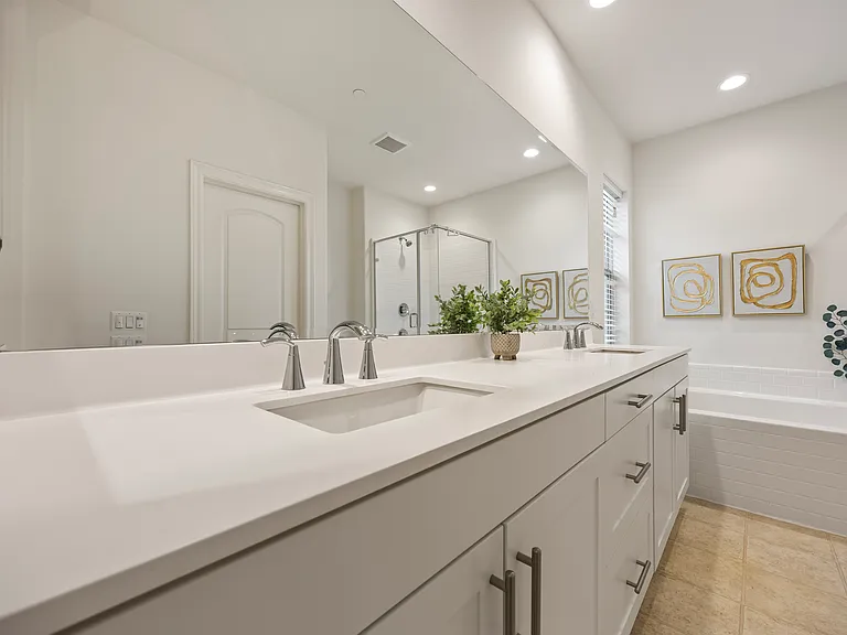 3204 E Painted Crescent St — Photo 51