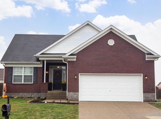 183 Crystal View Ct, Mt Washington, KY 40047