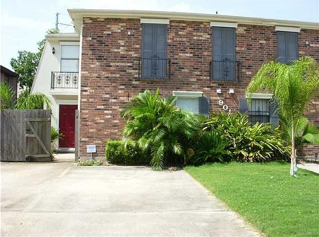 1st image of 901 Vouray Dr APT A