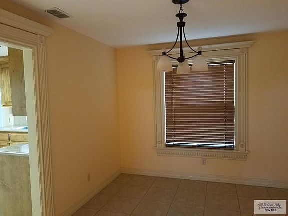 2nd image of 874 Alta Mesa Blvd
