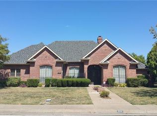 914 Greenway Cir, Duncanville, TX 75137