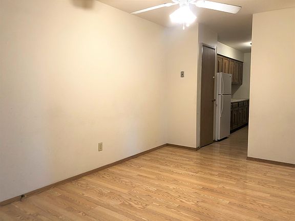 Dining with Ceiling Fan