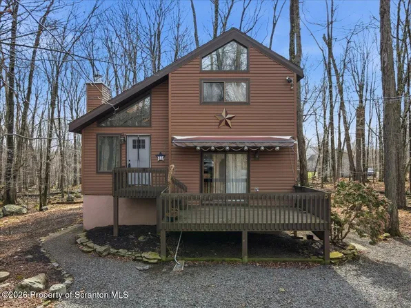 5 Leah Ln, Covington Township, PA 18424
