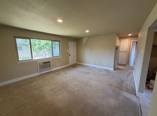 1935 Pine St #1935, Newman, CA 95360