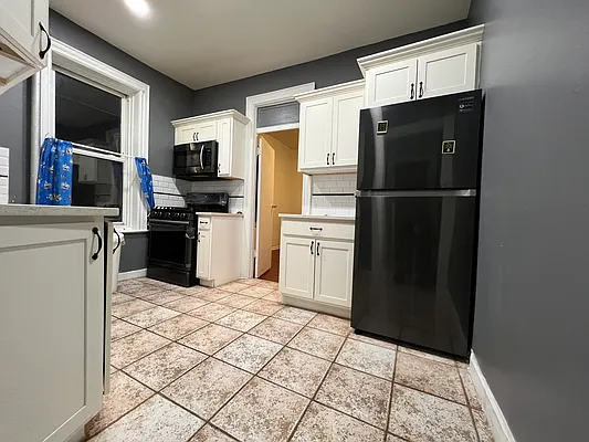 Rented by Crystal Fox Realty LLC | media 9