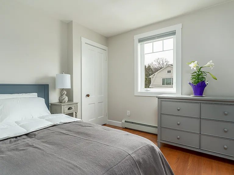 The third floor bedroom with a twin bed