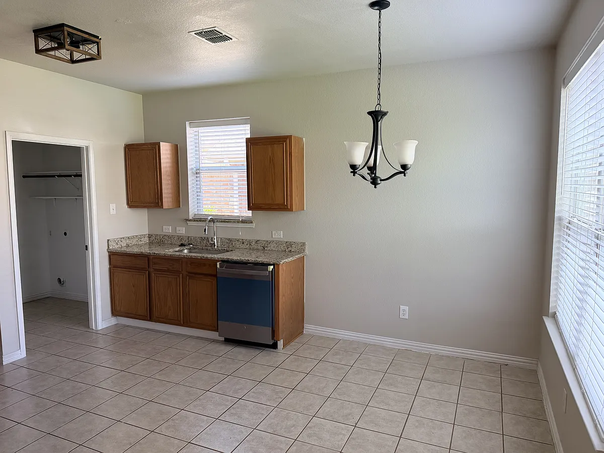 Building Photo - 11508 Gloriosa Dr