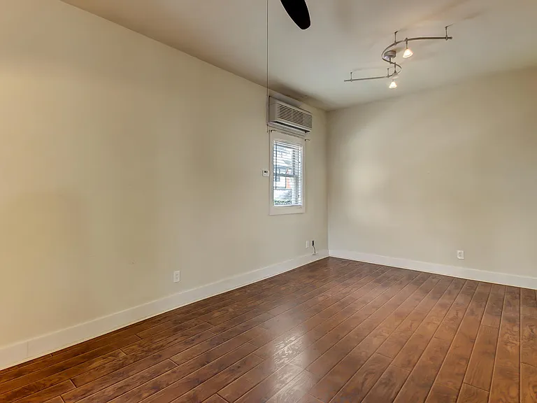 214 E Gwinnett St #2 — Photo 14