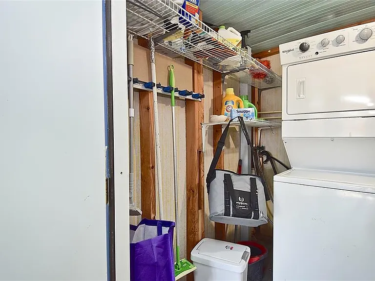7037 Duke St — Photo 25