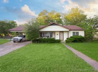 1001 Carbon Ave, Hartshorne, OK 74547