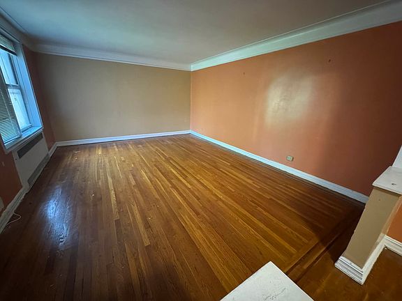 5th image of 8343 118th St APT 6A