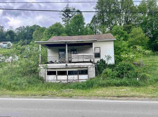 406 Coalton Pumpkintown Rd, Norton, WV 26285