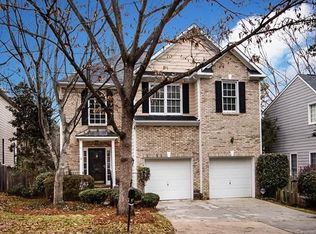 1911 Dearmon Dr, Charlotte, NC 28205