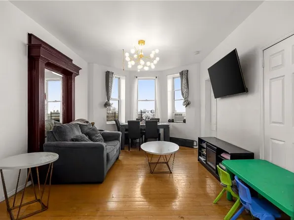 133 Sunnyside Ave, Brooklyn, NY 11207