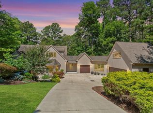 12117 Cliffside Cir, Raleigh, NC 27614