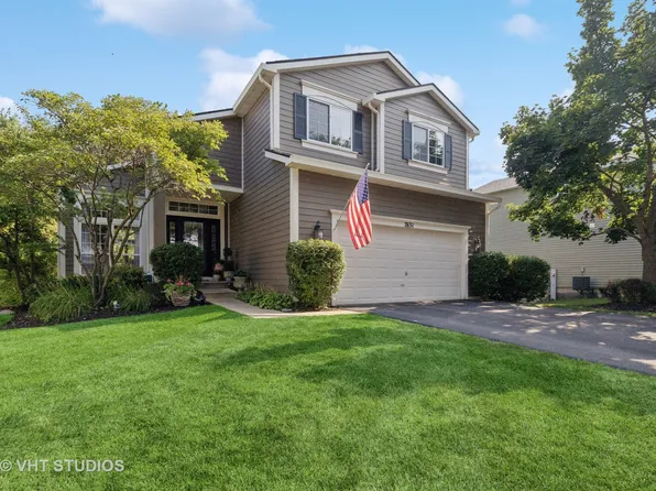7631 Beringer Ct, Gurnee, IL 60031