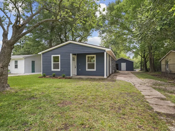 213 W Homan Ave, Baytown, TX 77520