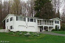 1st image of 7035 Lakeview Dr