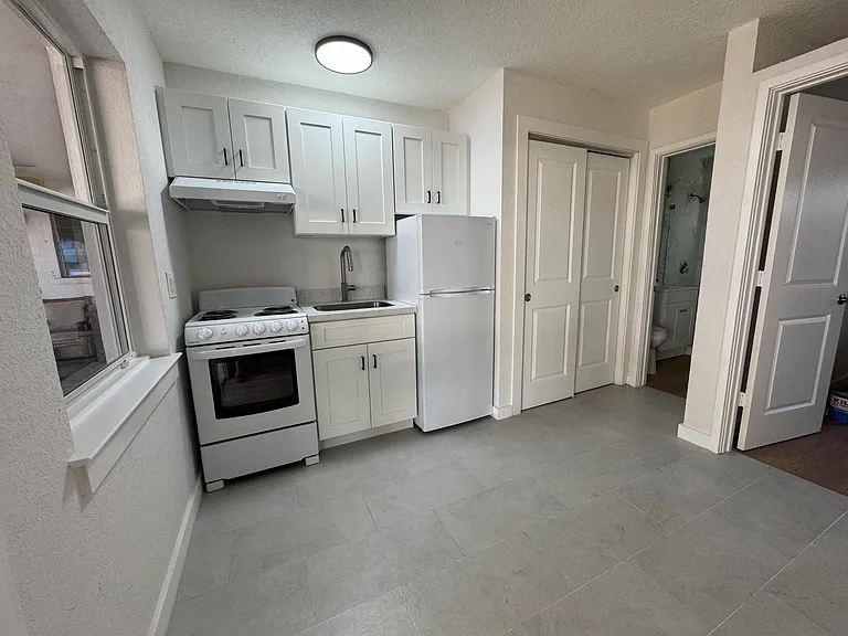 110 Cascade Ln #2 — Photo 2