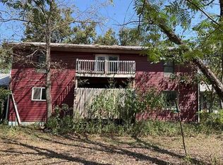 17749 Independence Rd, Lebanon, MO 65536