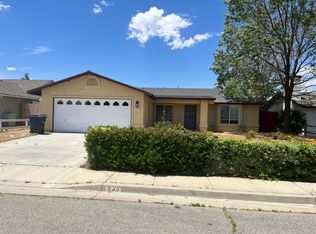 633 Las Colinas St, Tehachapi, CA 93561