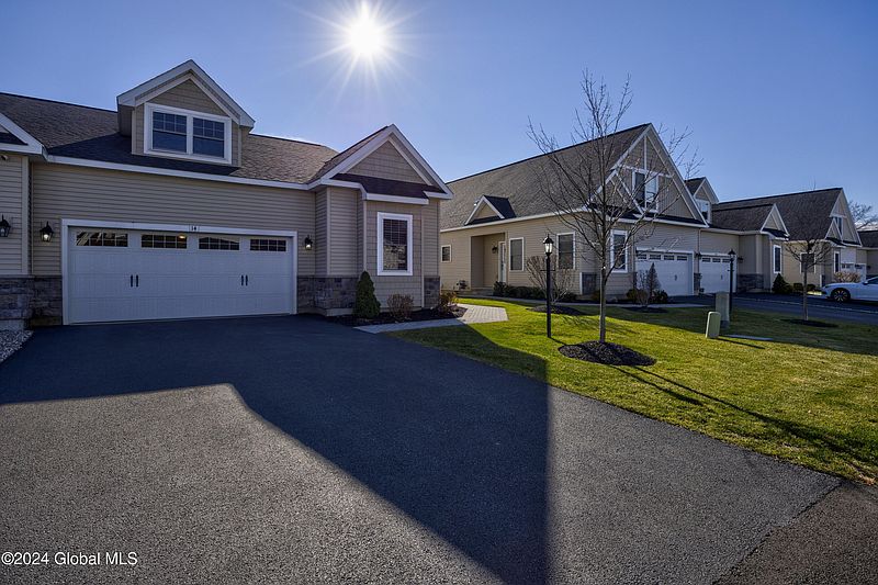 3rd image of 14 Justin Street
