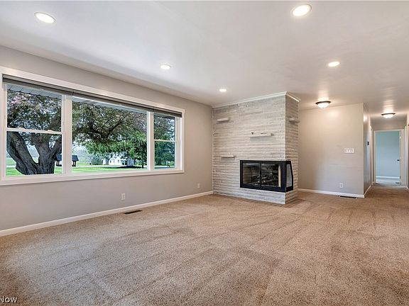 4th image of 300 Homeworth Rd
