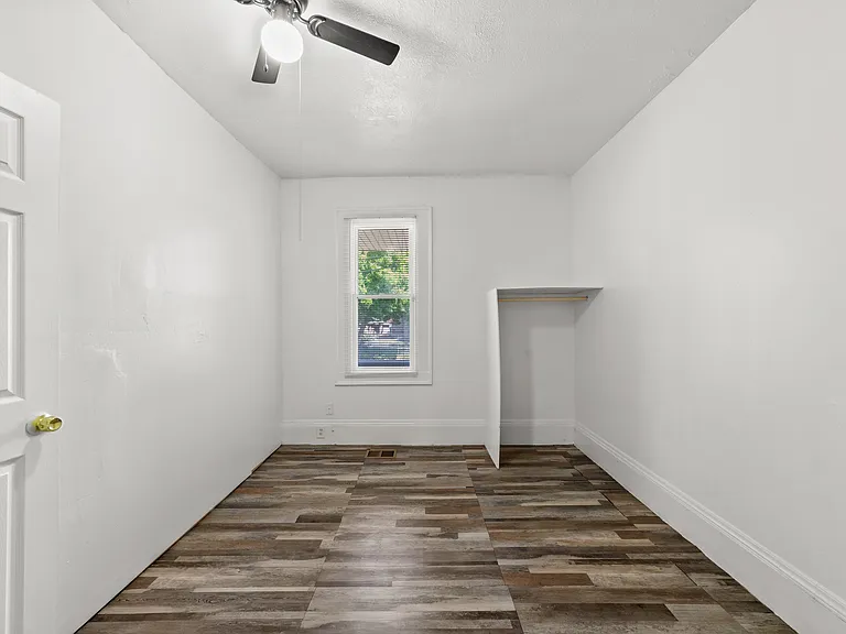 8302 Sowinski Ave — Photo 1