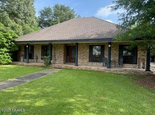 176 Helen Garland Dr, Opelousas, LA 70570