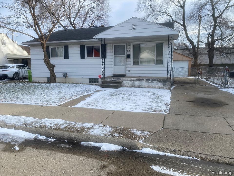 1st image of 16646 Roberts St