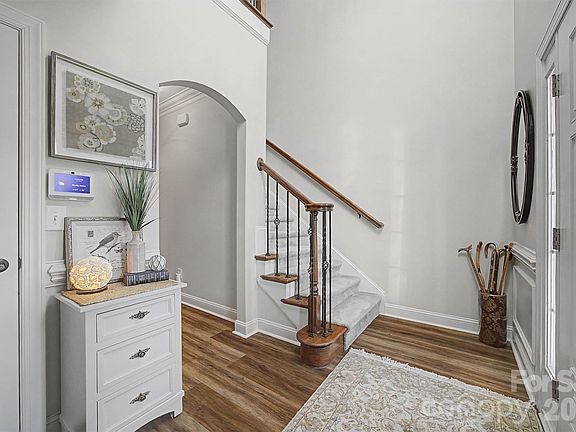 3rd image of 3008 Cabot Way