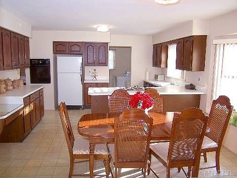 2nd image of 30 Oakdale Ave