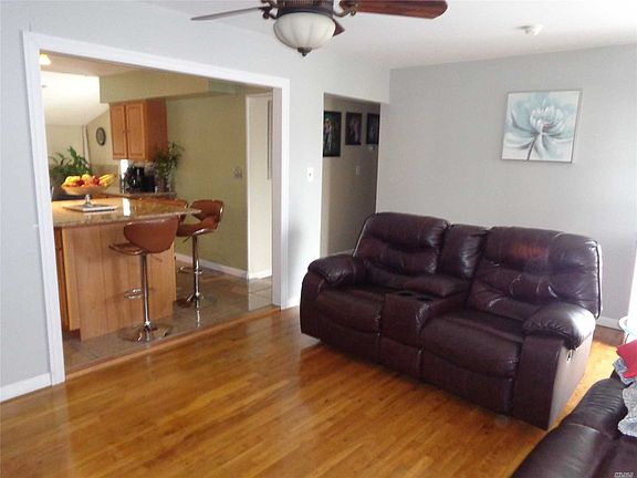 4th image of 1200 Race Ave