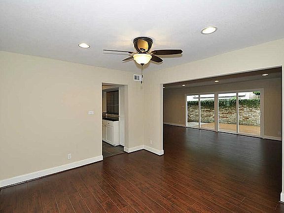 4th image of 1929 Stoney Brook Dr #1929