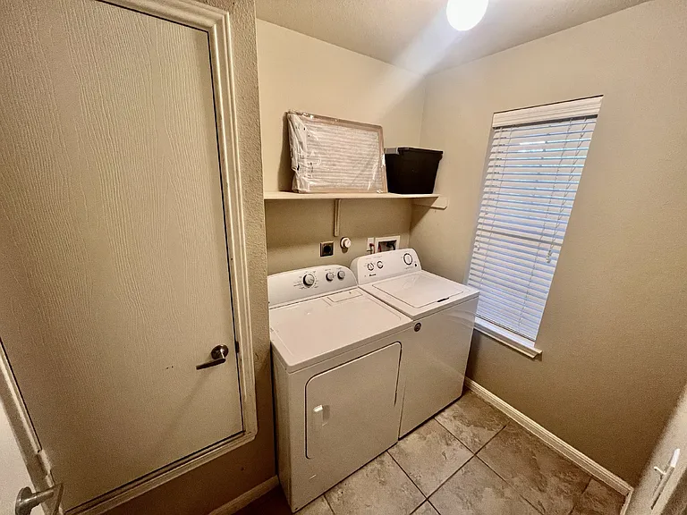 2509 Elara Dr — Photo 21